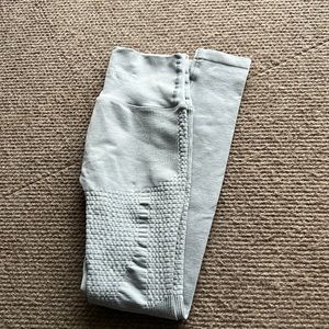 ALPHALETE SEAMLESS LEGGINGS